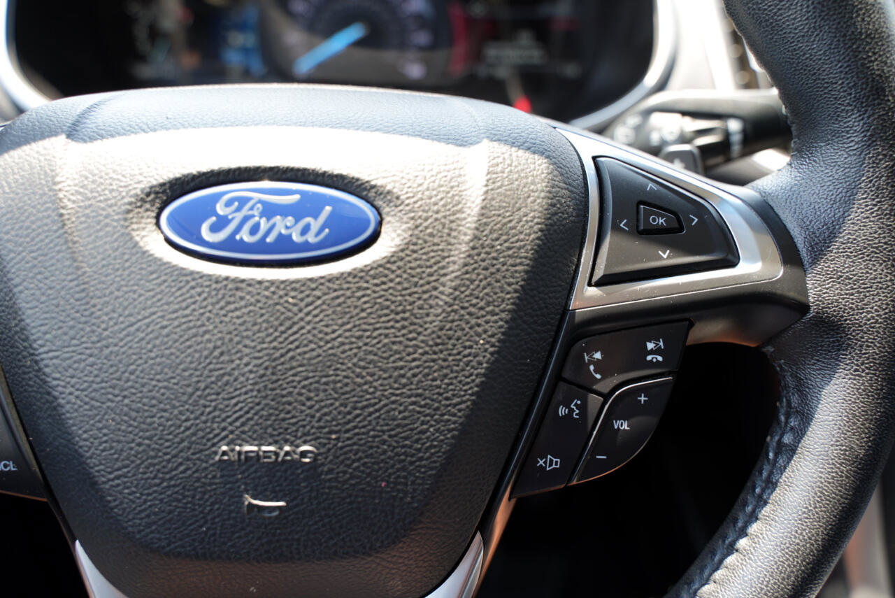 Used 2019 Ford Edge SEL w/ Equipment Group 201A image 38