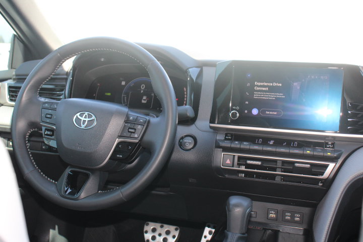 Used 2026 Toyota Camry SE w/ Convenience Package FWD image 22