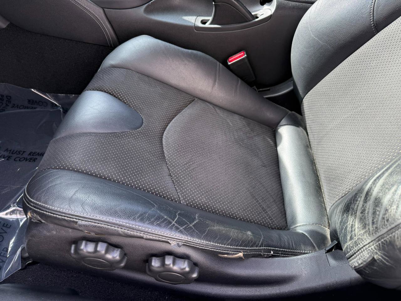 Used 2009 Nissan 370Z Touring image 25