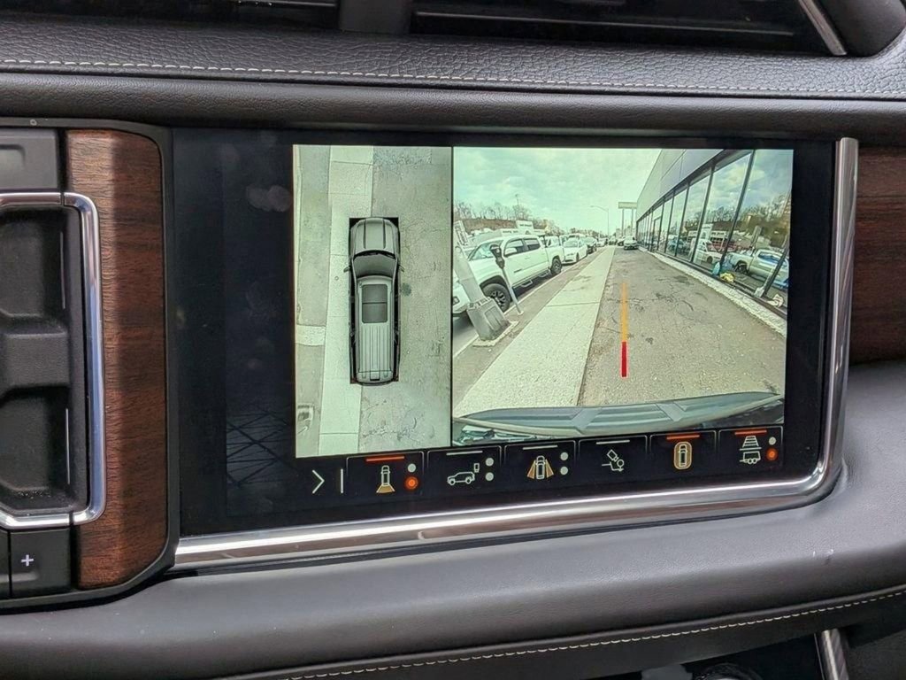 Used 2023 GMC Yukon XL Denali Ultimate image 23