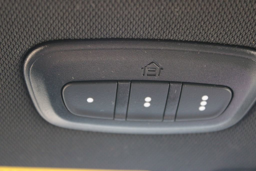 Used 2024 Jeep Grand Cherokee L Limited w/ Luxury Tech Group II image 49