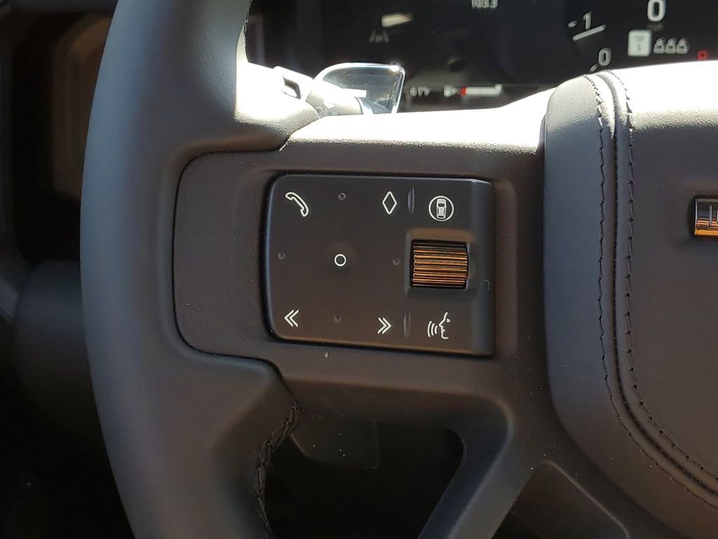 New 2026 Land Rover Defender 110 AWD/4WD image 19