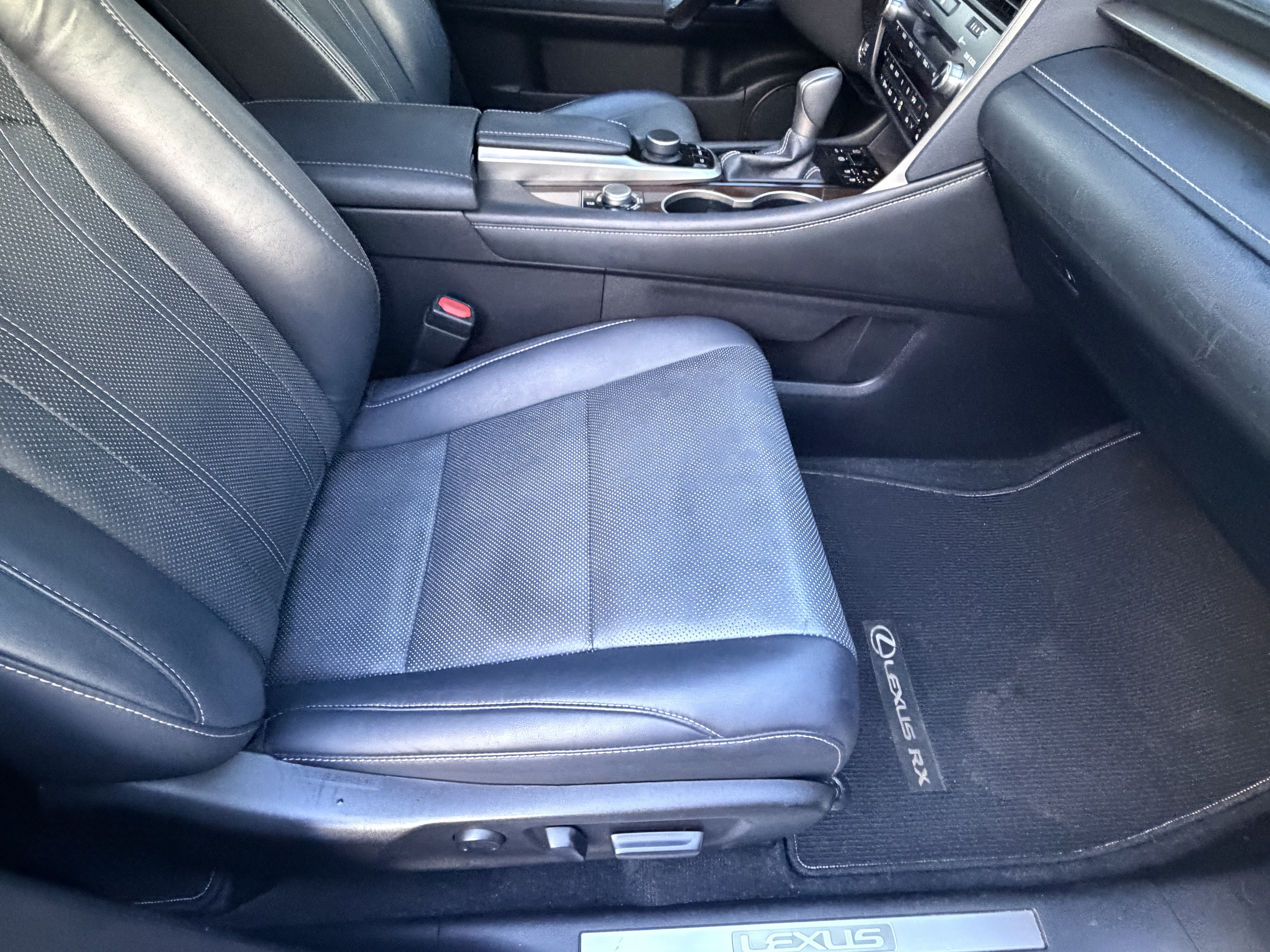 Used 2016 Lexus RX 350 AWD w/ Premium Package image 42