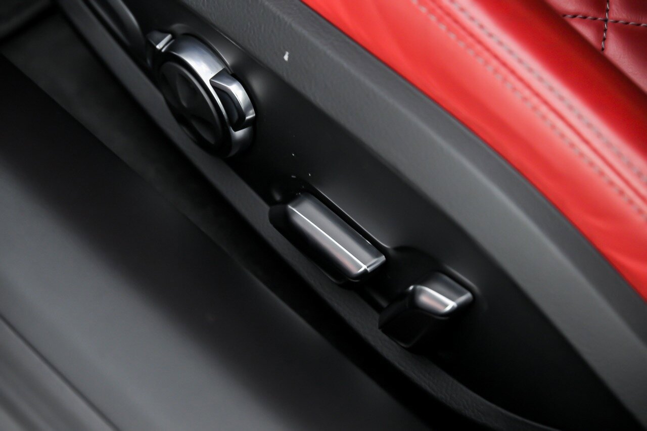 Used 2020 Audi R8 V10 w/ Carbon Exterior Package image 28
