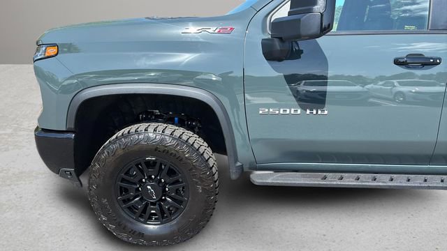 Used 2026 Chevrolet Silverado 2500 ZR2 AWD/4WD image 15
