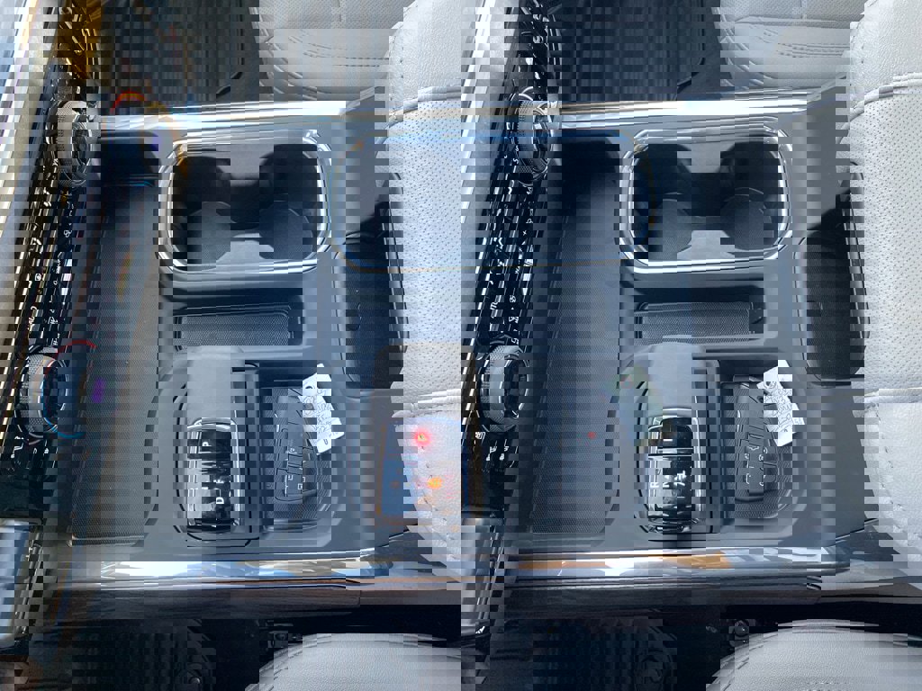 New 2026 Chevrolet Silverado 1500 LTZ w/ Z71 Off-Road Package image 33