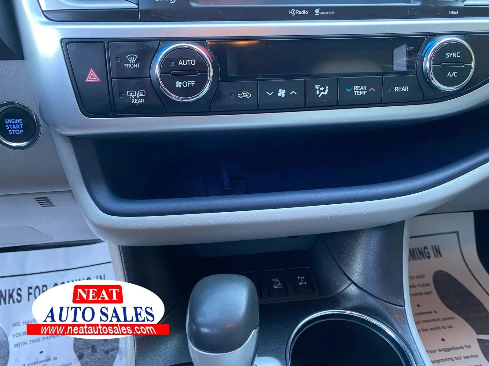 Used 2015 Toyota Highlander Limited AWD/4WD image 17