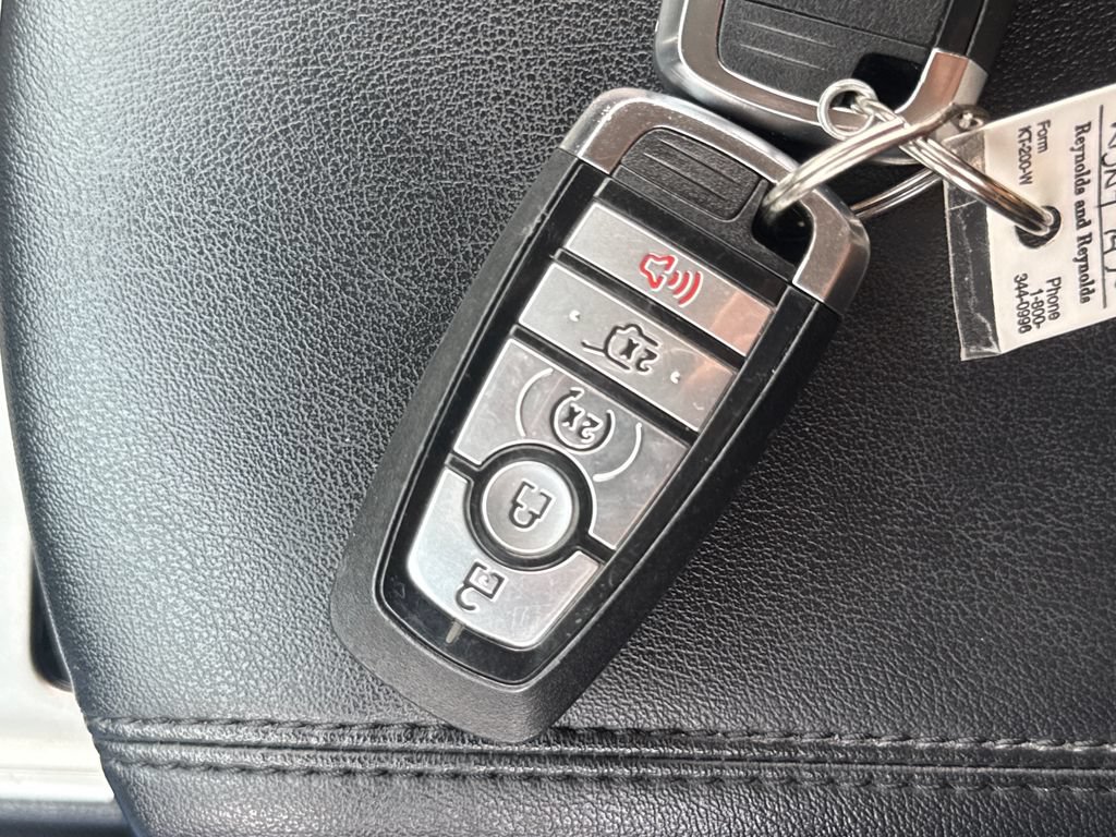 Used 2024 Ford Edge SEL w/ Convenience Package AWD/4WD image 36