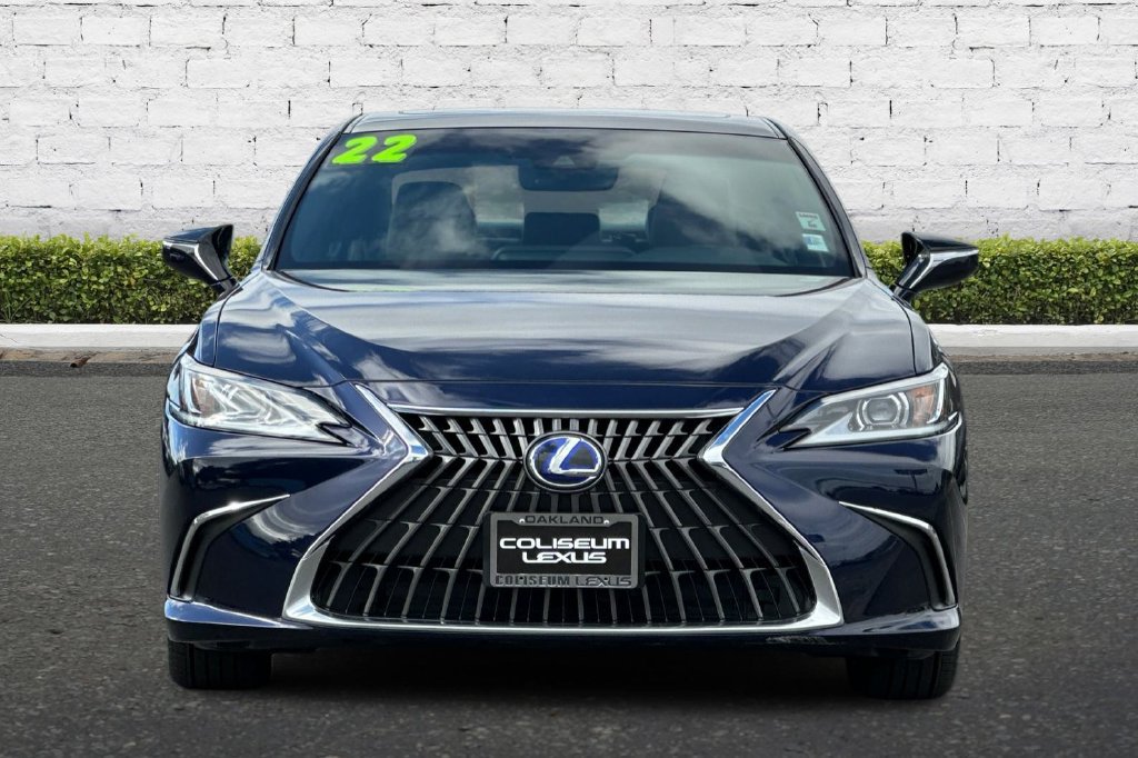 Used 2022 Lexus ES 300h w/ Accessory Package 2 FWD image 9