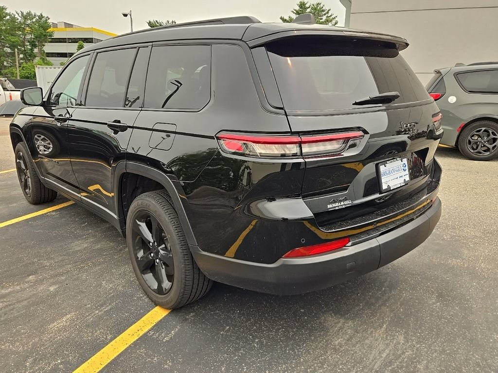 Certified 2023 Jeep Grand Cherokee L Laredo AWD/4WD image 8