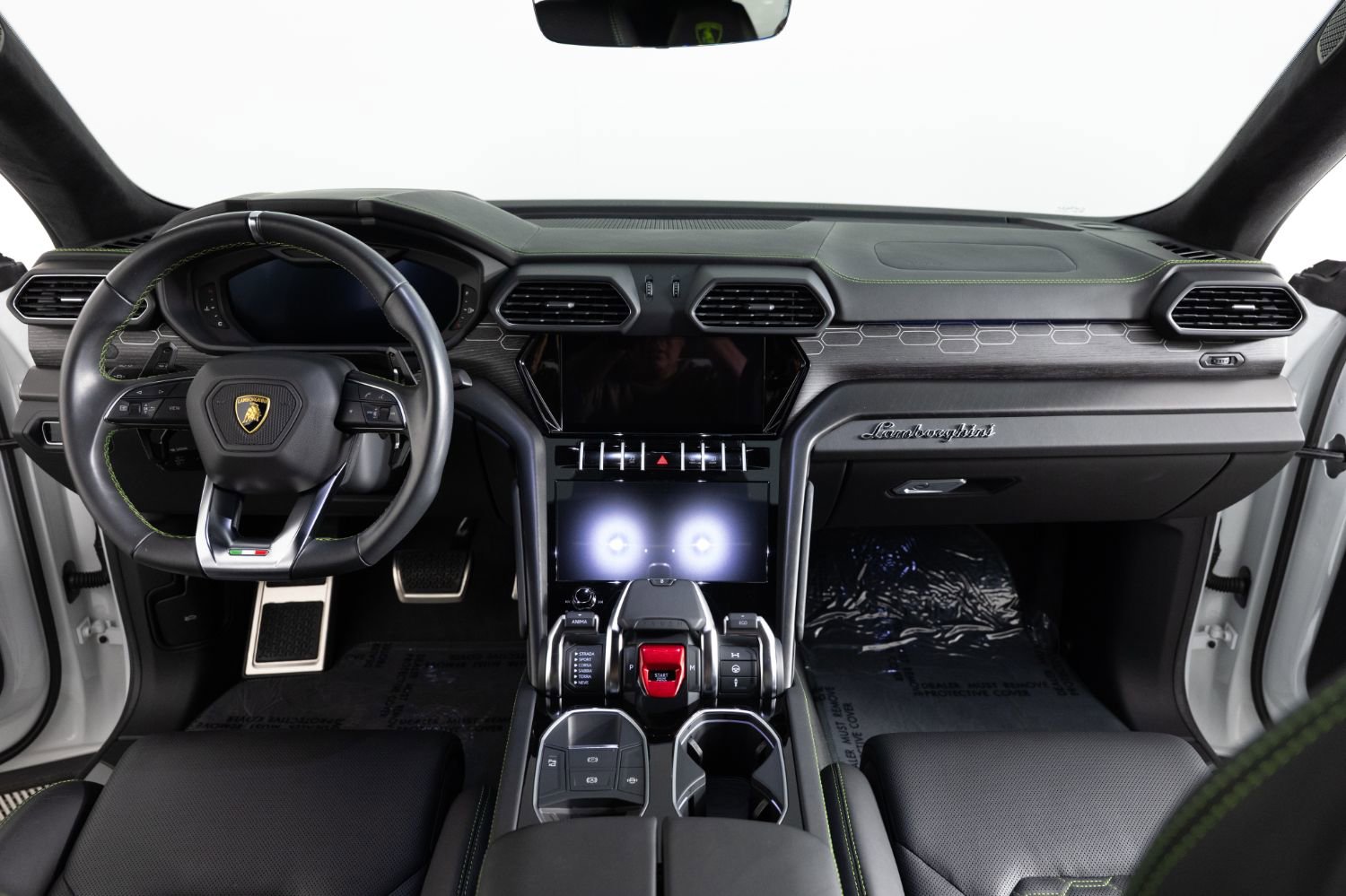 Used 2021 Lamborghini Urus AWD/4WD image 48