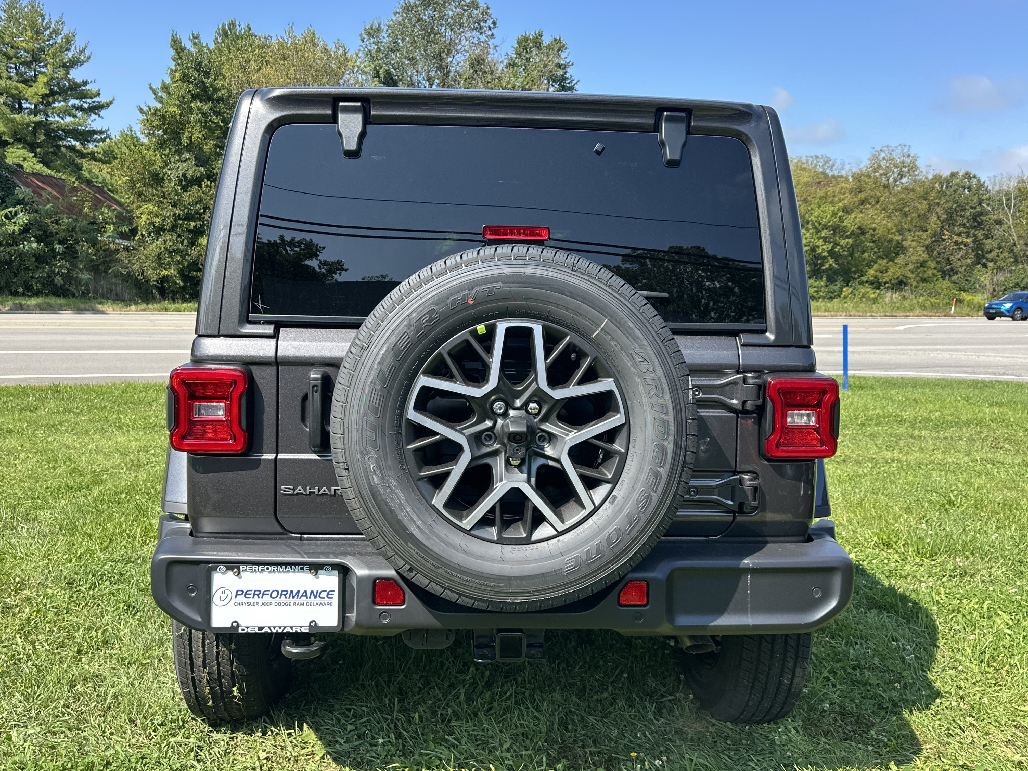 New 2027 Jeep Wrangler Unlimited Sahara AWD/4WD image 16