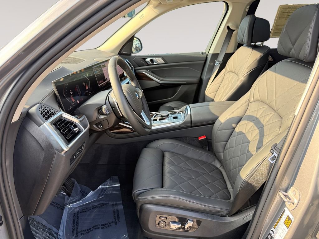 Certified 2026 BMW X7 xDrive40i AWD/4WD image 9