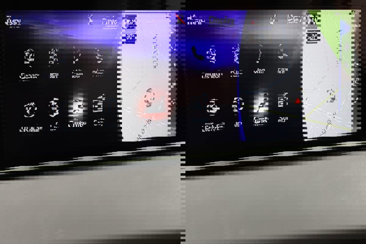 Used 2019 Lexus RX 450h AWD image 54