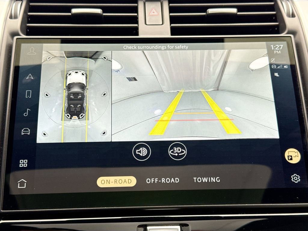 Used 2024 Land Rover Discovery Dynamic SE image 15