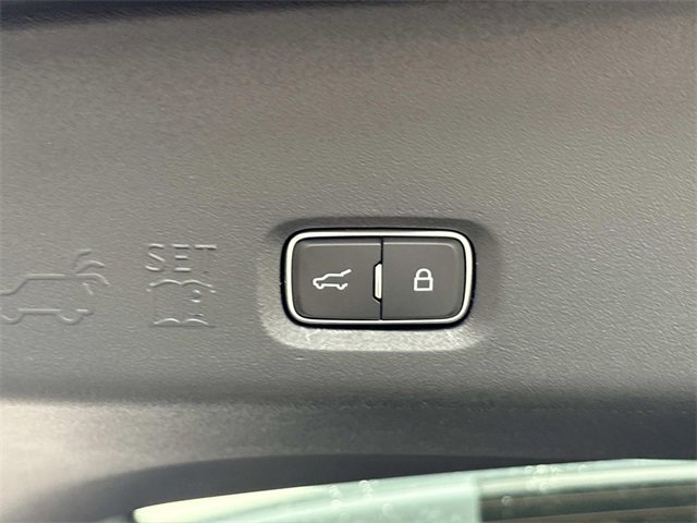 New 2025 Lincoln Navigator Reserve w/ Jet Appearance Package image 13