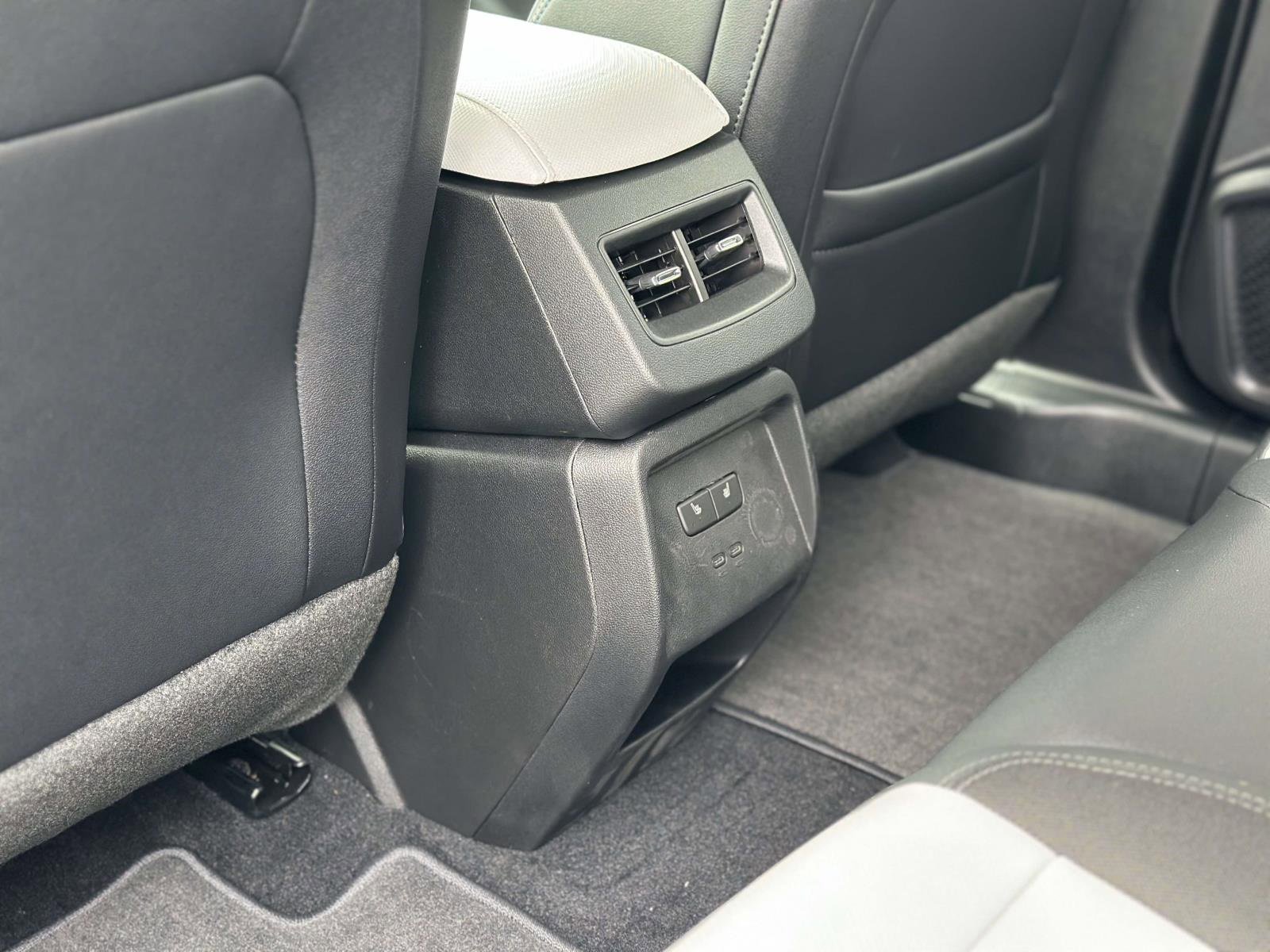 New 2026 Chevrolet Equinox EV LT image 9