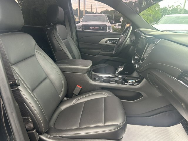 Used 2022 Chevrolet Traverse LT w/ LT Premium Package FWD image 15