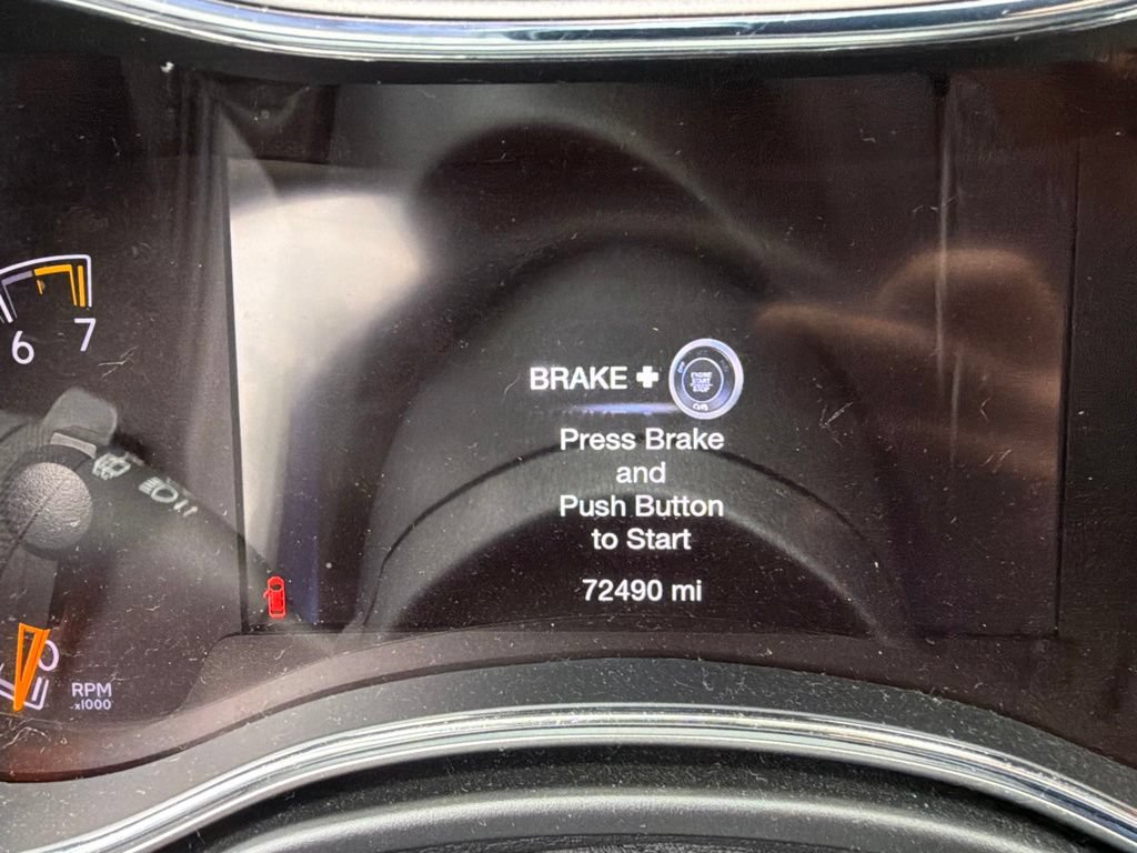 Used 2018 Jeep Grand Cherokee Altitude AWD/4WD image 9