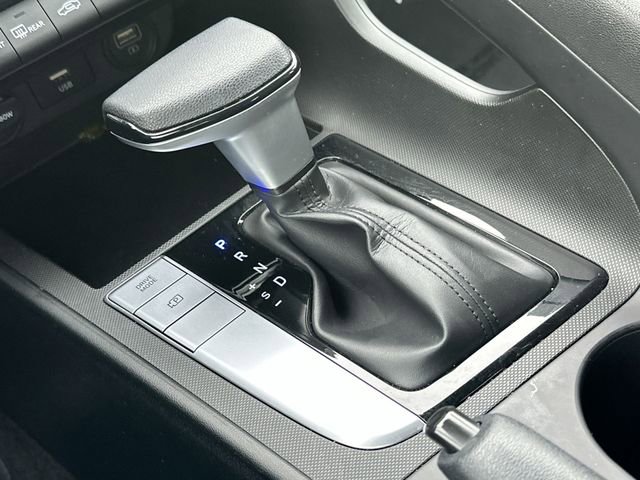 Used 2023 Hyundai Elantra SEL w/ Winter Weather Package image 22
