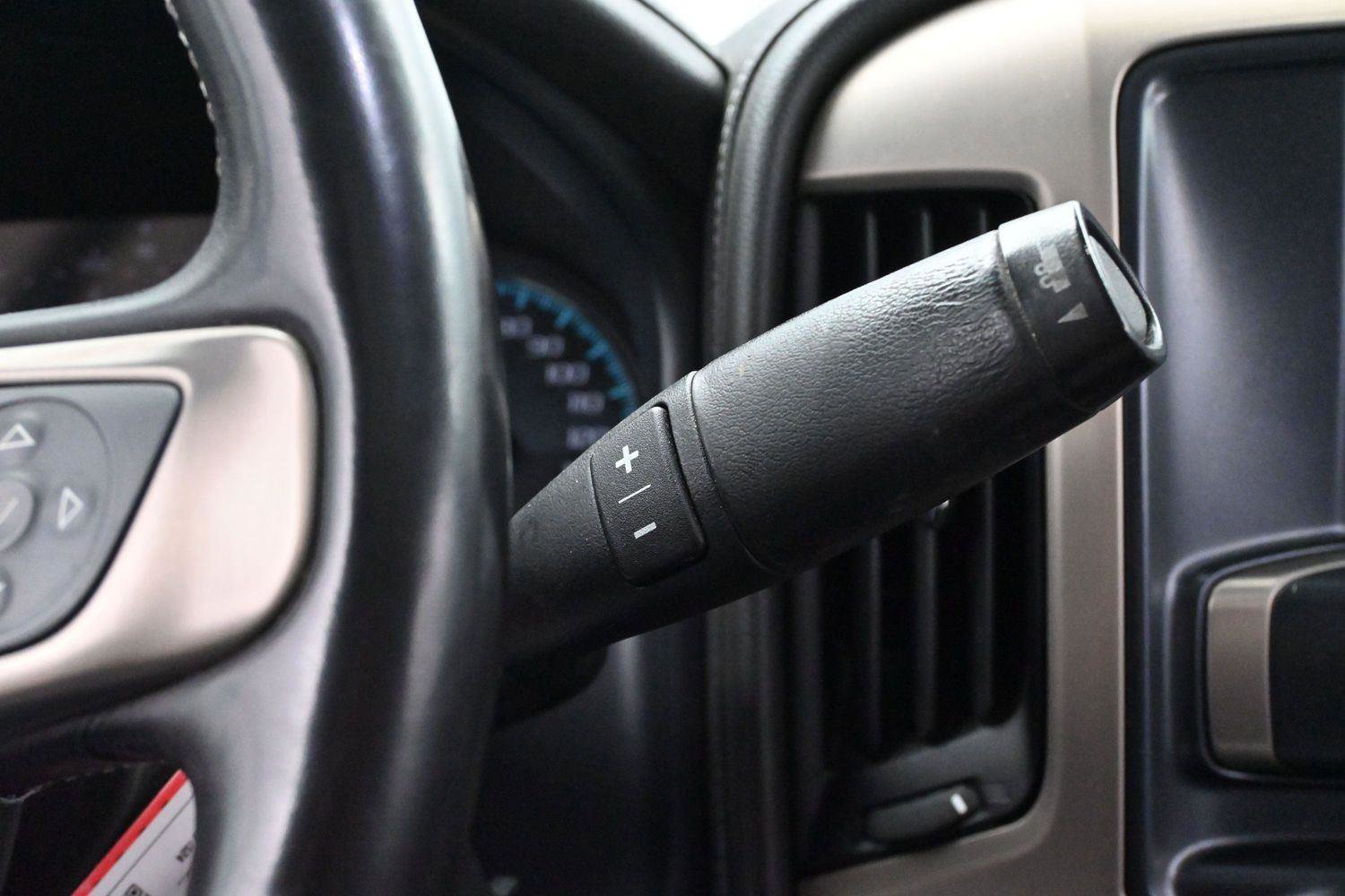 Used 2019 GMC Sierra 2500 Denali w/ Duramax Plus Package AWD/4WD image 25