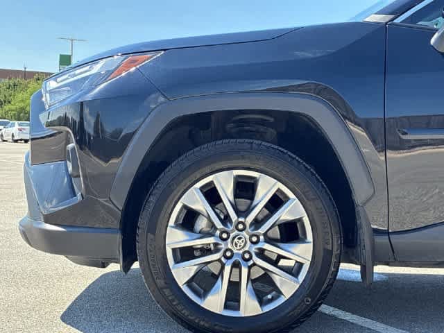 Used 2025 Toyota RAV4 XLE Premium FWD image 14