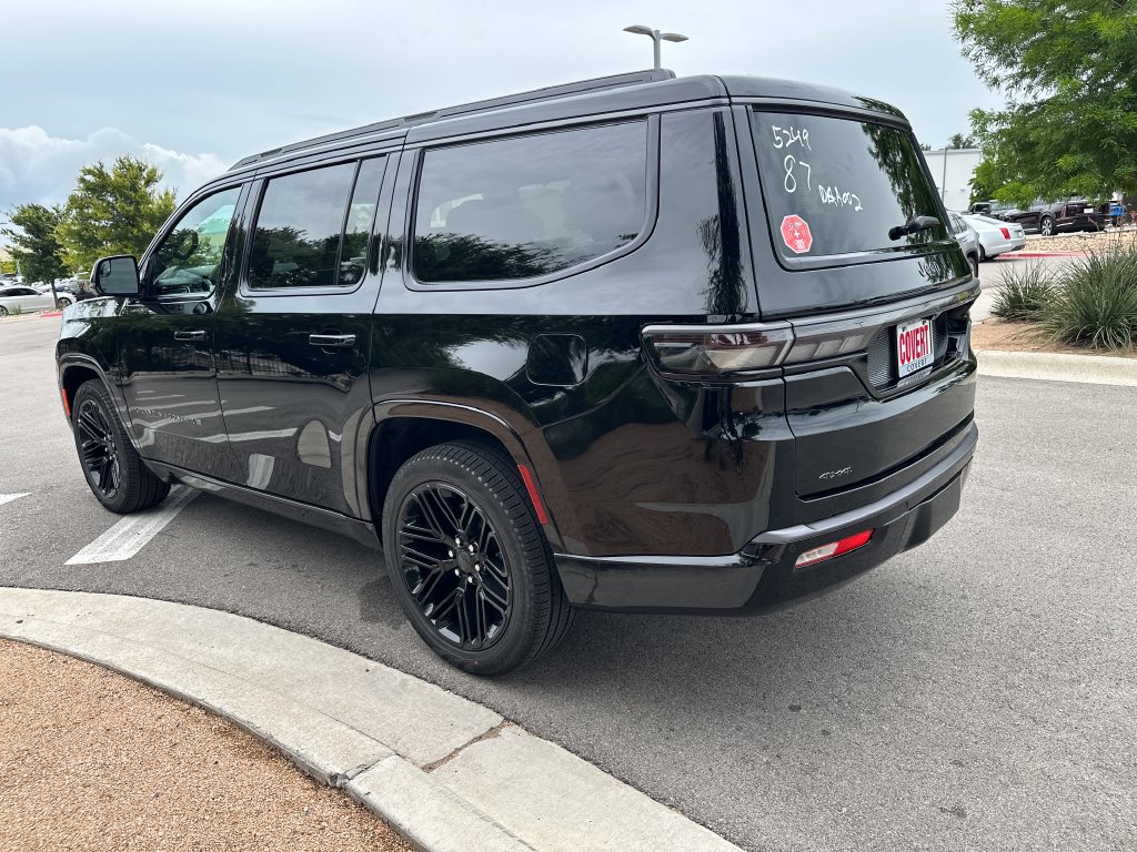 New 2026 Jeep Grand Wagoneer Limited AWD/4WD image 7