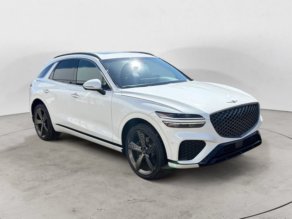 Used 2024 Genesis GV70 3.5T Sport w/ Sport Advanced Package AWD/4WD image 3