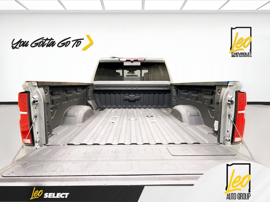 Used 2024 Chevrolet Silverado 3500 LTZ w/ LTZ Plus Package AWD/4WD image 31