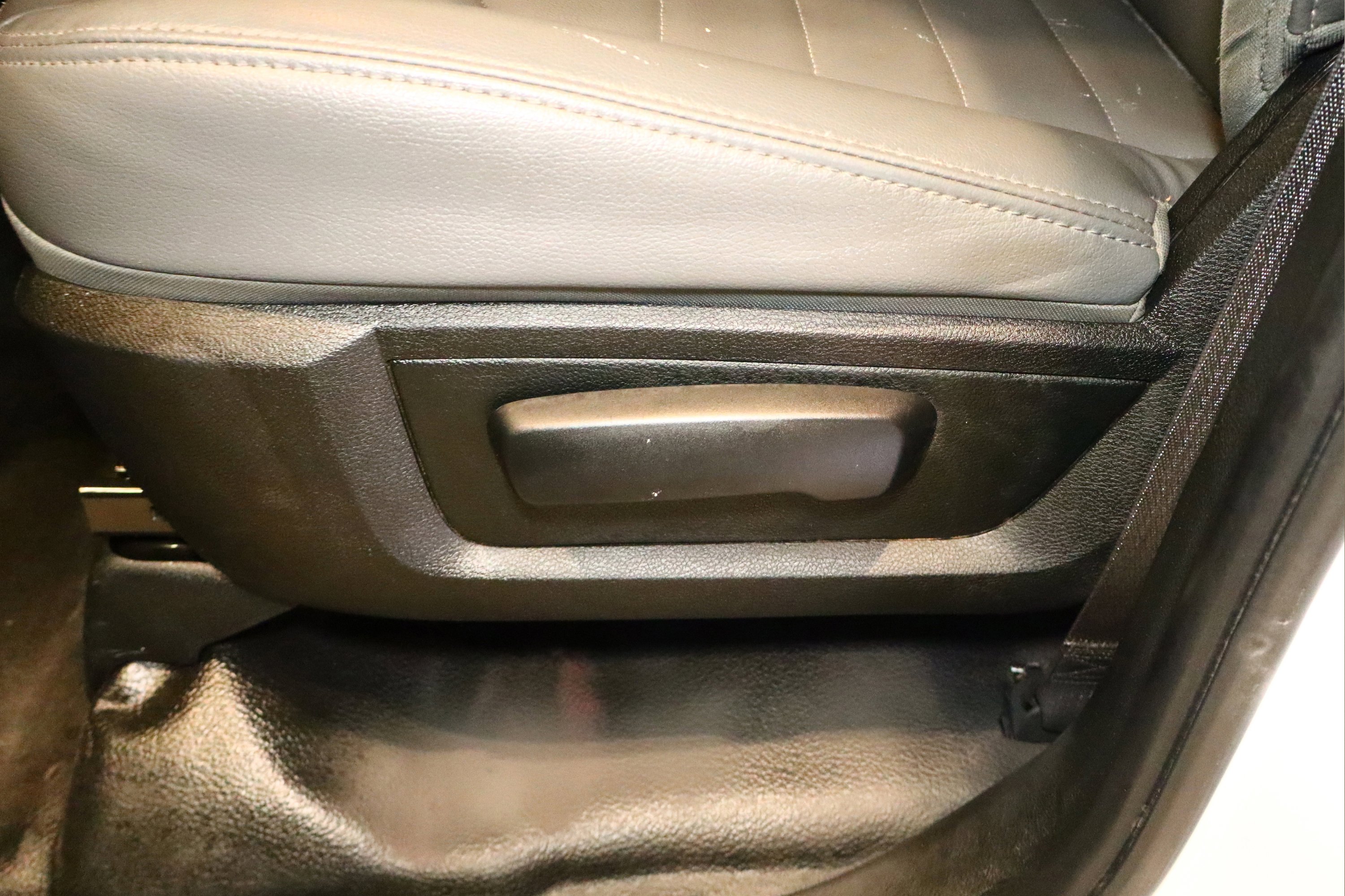 Used 2018 RAM 1500 Tradesman w/ Protection Group image 20