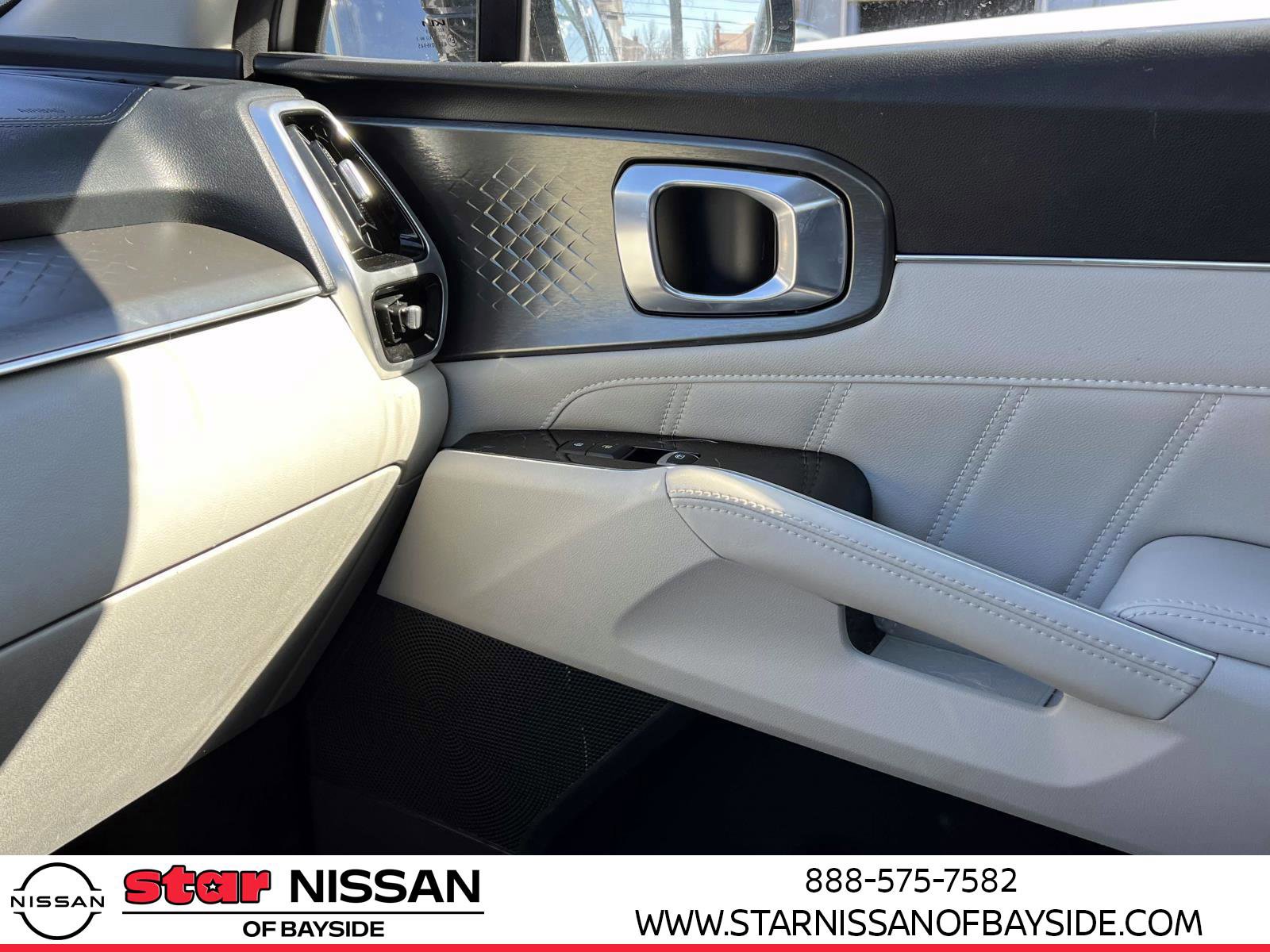 Used 2023 Kia Sorento SX image 33