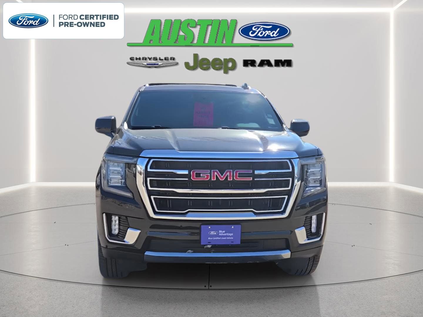 Used 2023 GMC Yukon XL SLT AWD/4WD image 8