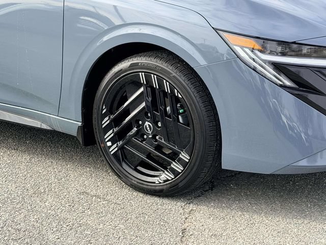 New 2026 Nissan Sentra SR w/ Floor Mat Package FWD image 7