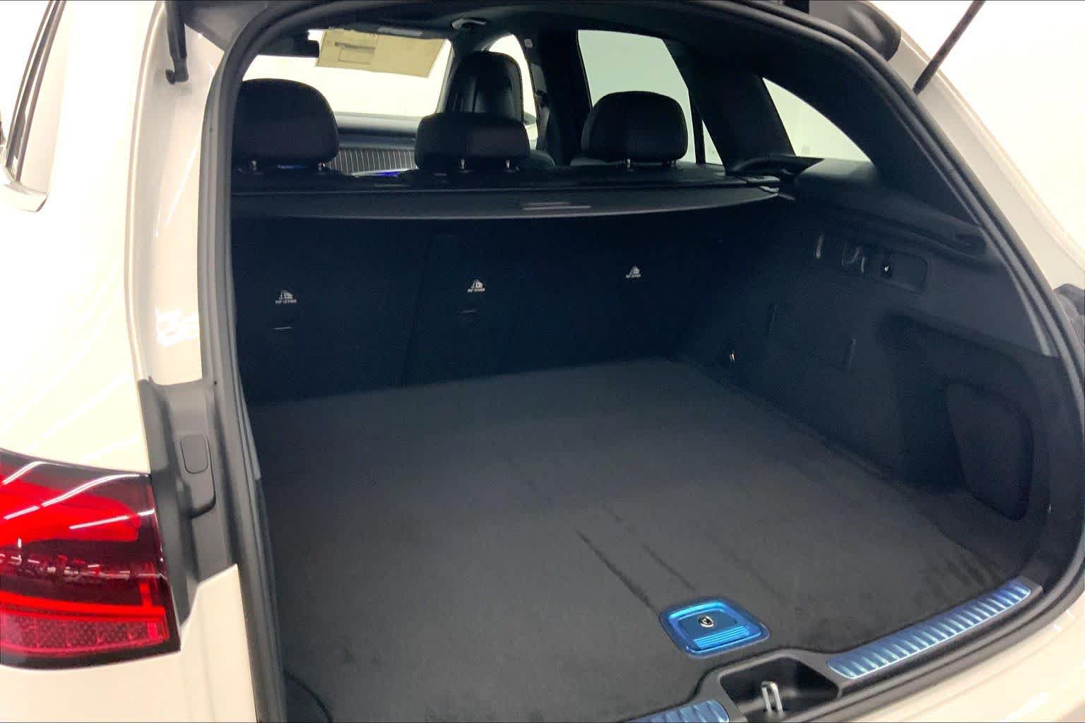 Used 2026 Mercedes-Benz GLC 300 image 16