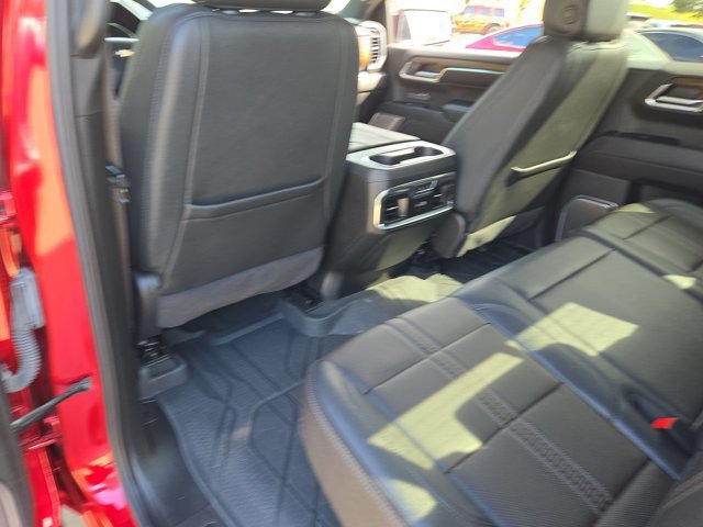 Used 2024 Chevrolet Silverado 1500 High Country w/ High Country Premium Package AWD/4WD image 11