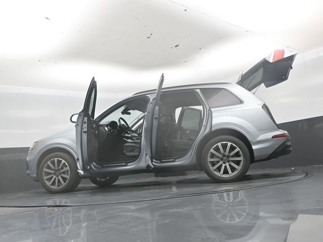 Used 2023 Audi Q7 2.0T Premium Plus w/ Premium Plus Package AWD/4WD image 56
