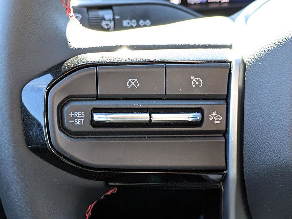 Used 2025 Chevrolet Colorado Z71 image 17