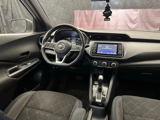 Used 2018 Nissan Kicks S FWD image 20