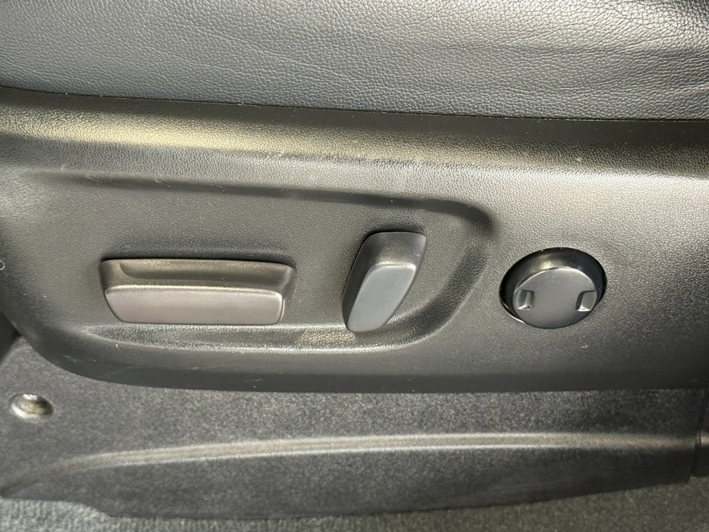 Certified 2019 Toyota Sienna SE image 20