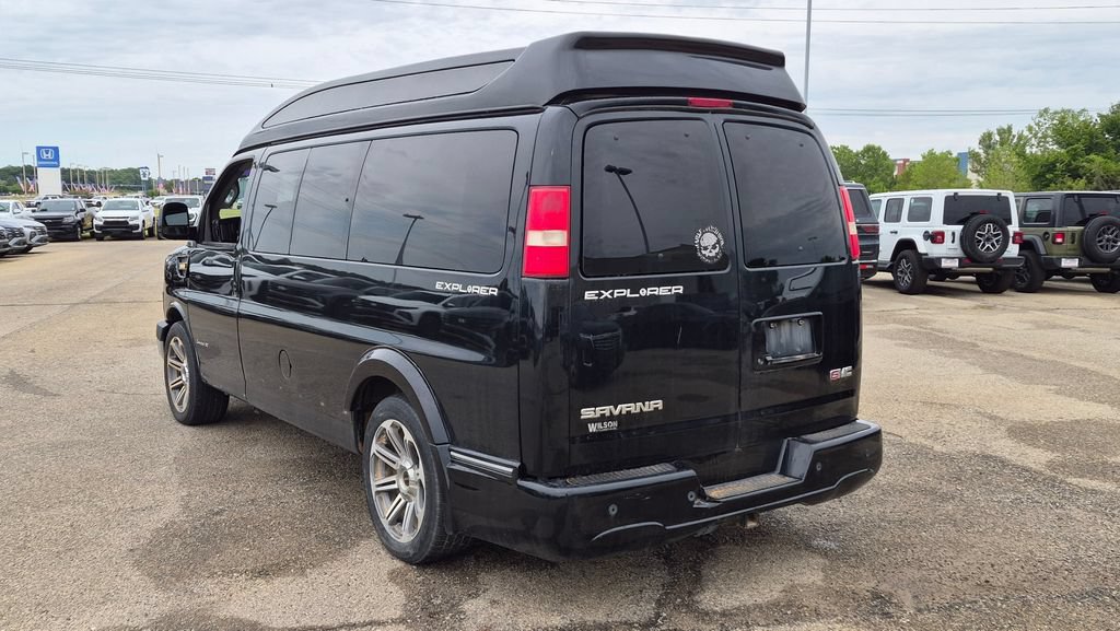 Used 2018 GMC Savana 2500 w/ Enhanced Convenience Package RWD image 4