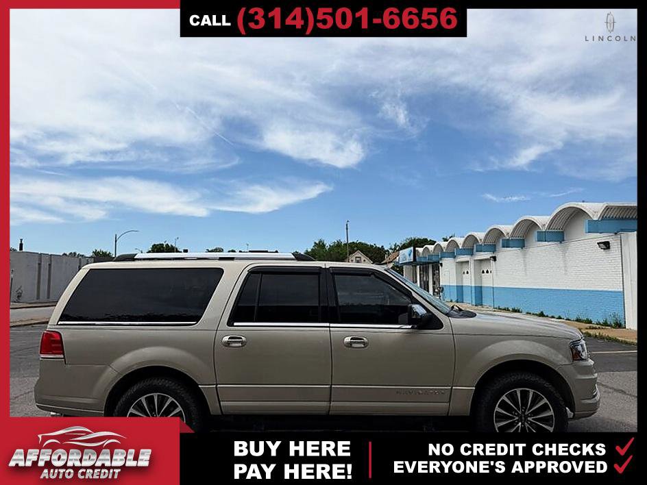 Used 2017 Lincoln Navigator L Select AWD/4WD image 6