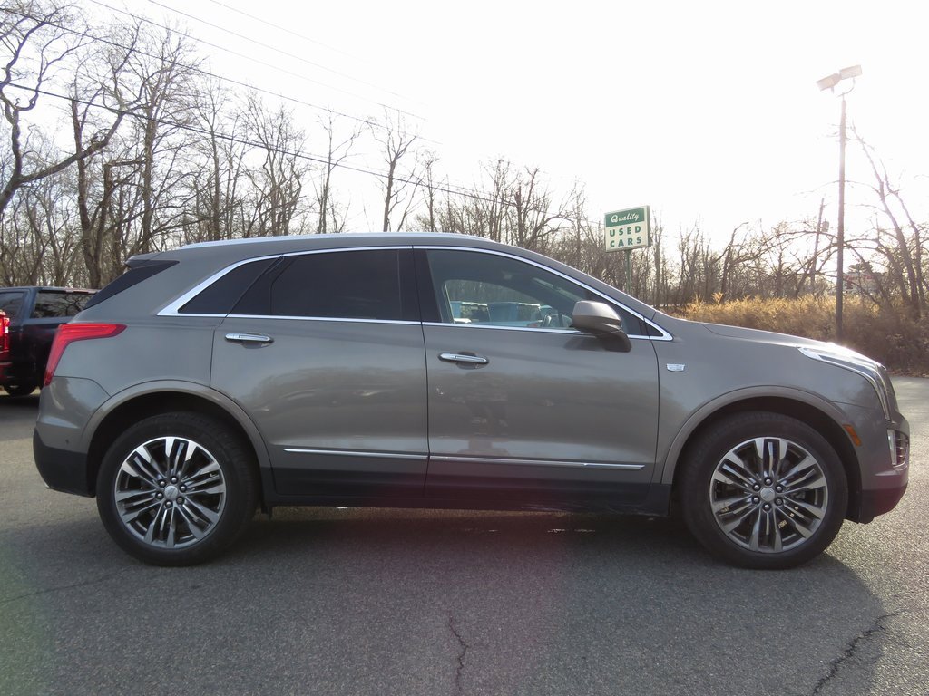 Used 2018 Cadillac XT5 Premium Luxury w/ Driver Assist Package image 5