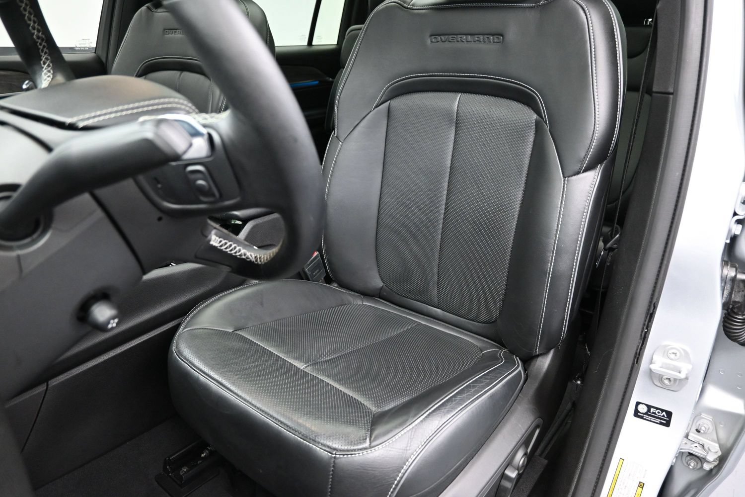 Used 2022 Jeep Grand Cherokee L Overland AWD/4WD image 21
