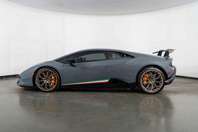 Used 2018 Lamborghini Huracan Performante image 4