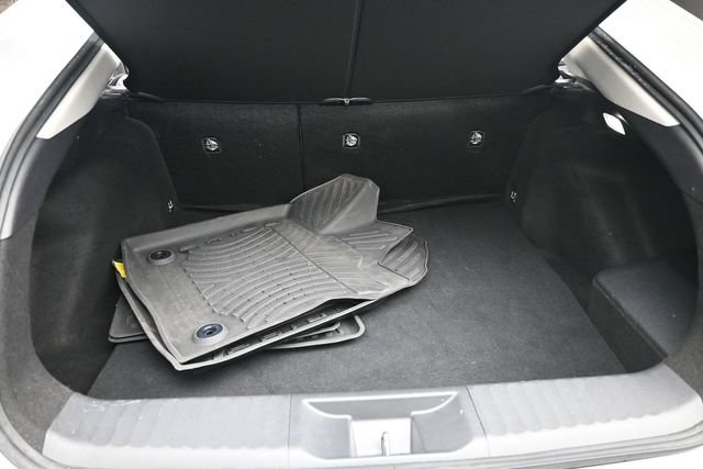 Used 2023 Toyota Prius XLE AWD/4WD image 20