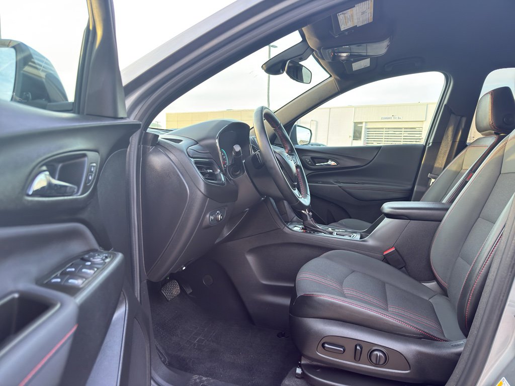 Used 2024 Chevrolet Equinox RS w/ LPO, Floor Liner Package image 11