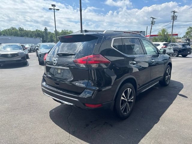 Used 2020 Nissan Rogue SV w/ Sun & Sound Touring Package AWD/4WD image 2