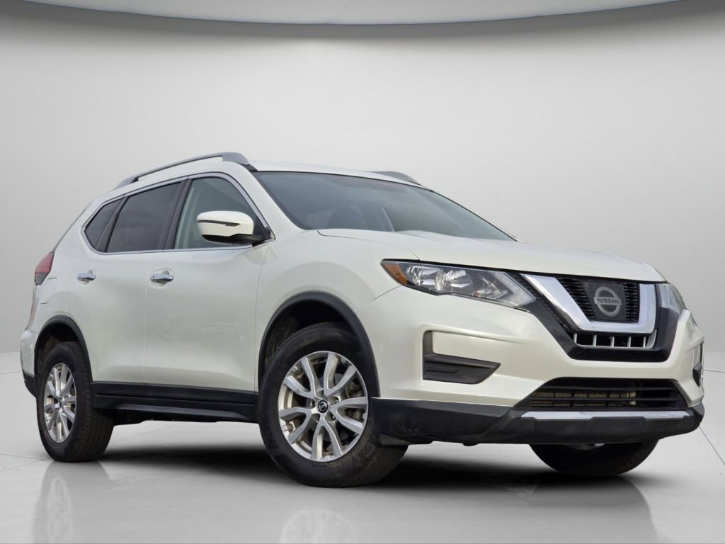 Used 2017 Nissan Rogue SV AWD/4WD image 2