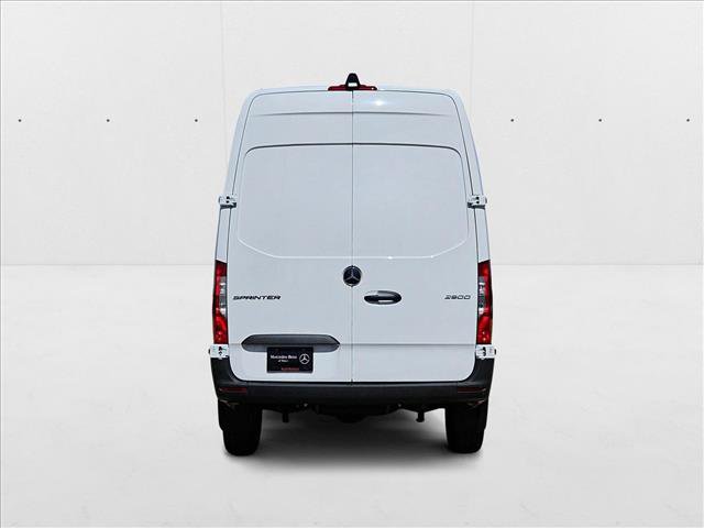 Used 2025 Mercedes-Benz Sprinter 2500 image 8