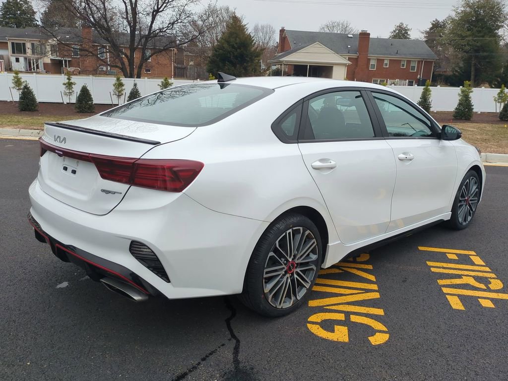Used 2023 Kia Forte GT image 4